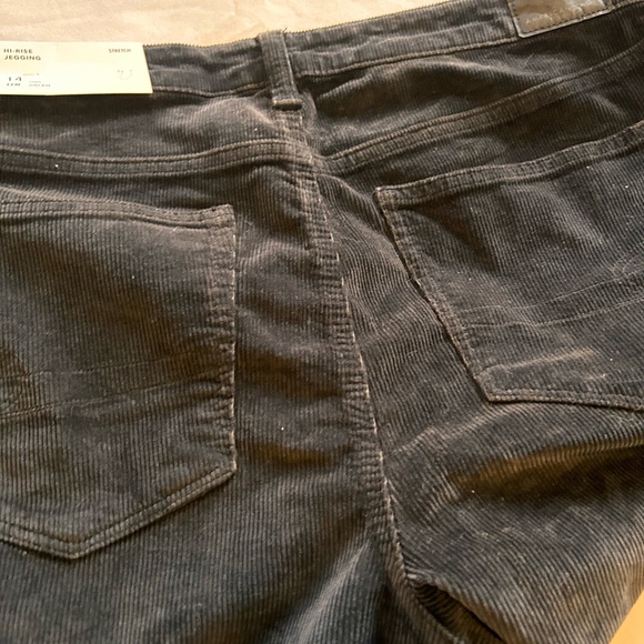 American Eagle Pants - Picture 8 of 8